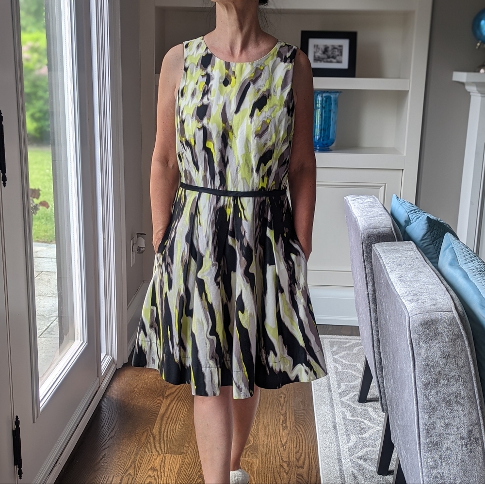 Taylor size 6 summer dress
